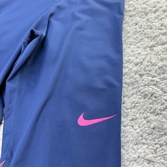 Nike Pro Leggings Womens Medium Activewear Running Fitness Outdoors Basic Sports - Picture 2 of 4